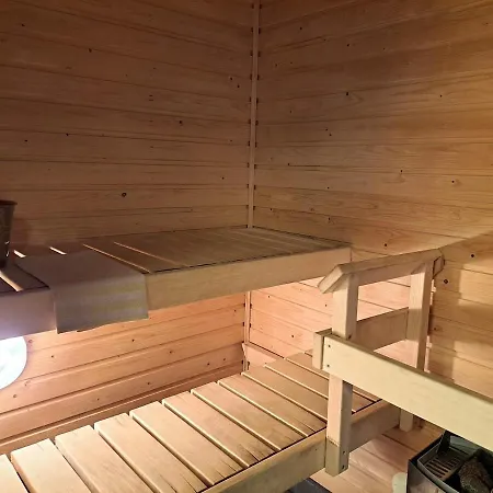 Kotimaailma - Saunallinen Kaksio - Haermaelae Apartment *